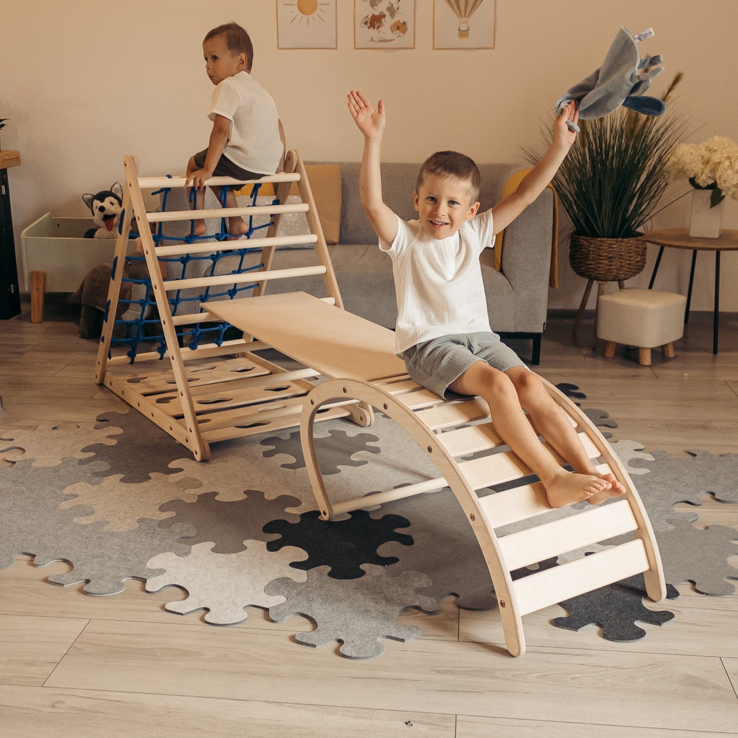 3-seit Kletterdreieck-Set mit Rutschbrett und Wippe